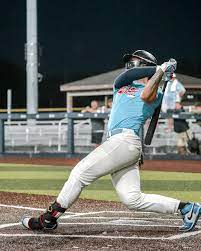 直接破门而 直接破门而